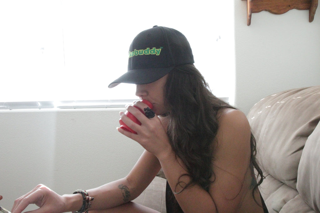 How to Smoke in an Apartment without the Smell (Discreetly & Safely)